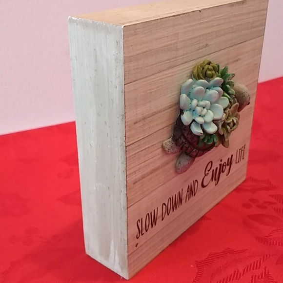 Decorative Wooden Plaque with 3D Turtle - Slow Down And Enjoy Life - Picture 4 of 7